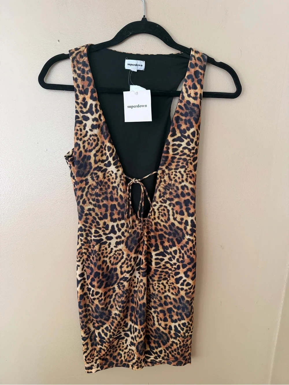 superdown Rupa Mini Dress Tan Leopard Print Tie-Front stretch Revolve S - Picture 7 of 7